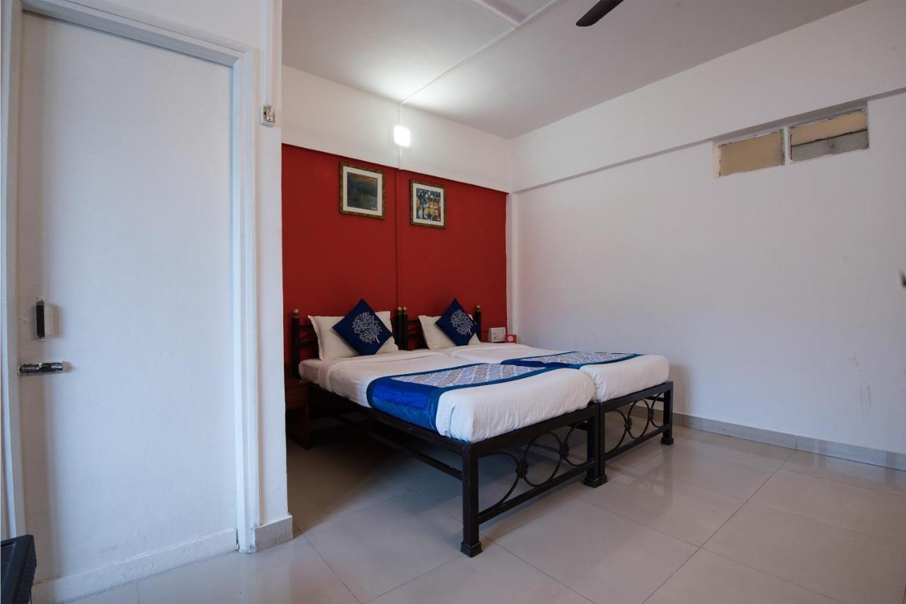 Oyo 1065 Hotel Hmr Royal Inn Púna Exteriér fotografie