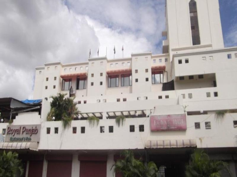 Oyo 1065 Hotel Hmr Royal Inn Púna Exteriér fotografie
