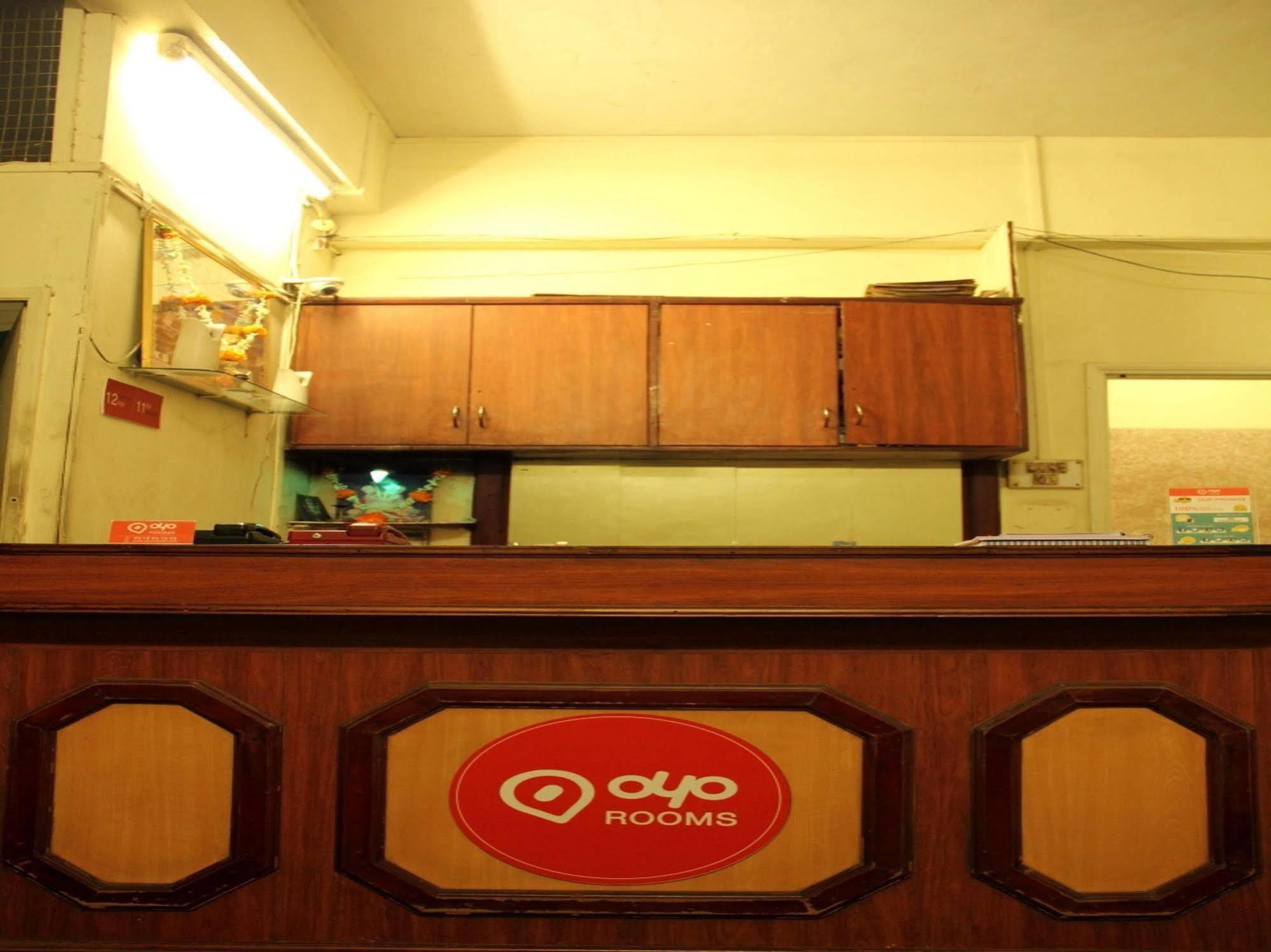 Oyo 1065 Hotel Hmr Royal Inn Púna Exteriér fotografie